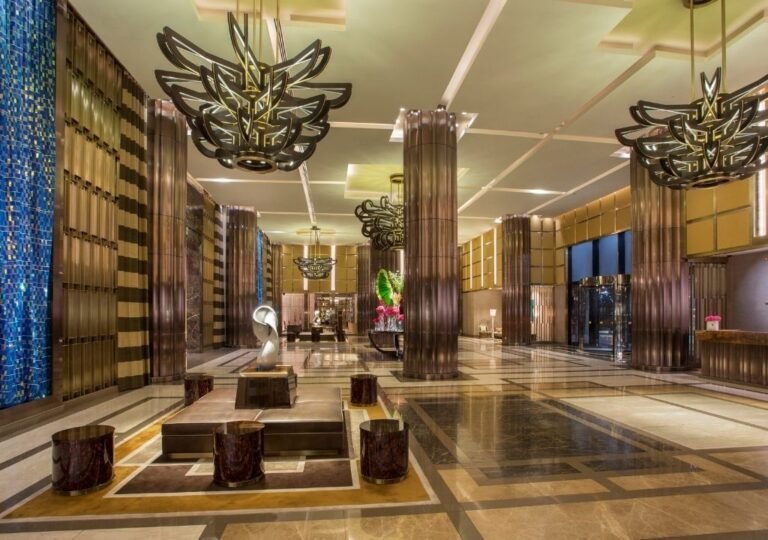 시티 오브 드림즈 마닐라 누와 호텔 로비
