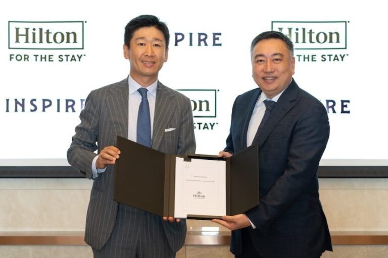 인스파이어 카지노, 힐튼과 전략적 파트너십 체결 하는 이미지