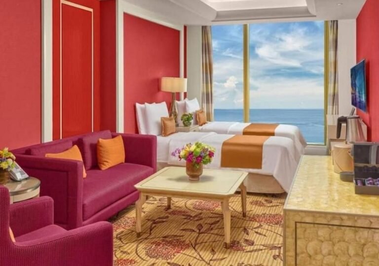 오카다 마닐라 펄 윙 객실과 마닐라 베이 전망