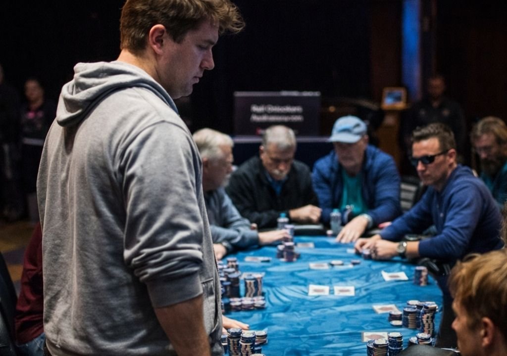 텍사스 홀덤 대회 상금 구조에서 버블 구간에 탈락한 플레이어 장면