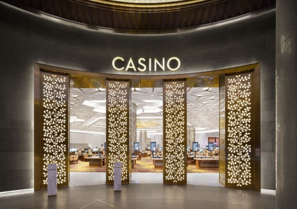 제주 드림타워 카지노 입구 전경, 2025년 카지노 매출 증가와 방문객 확대를 기록한 외국인 전용 카지노