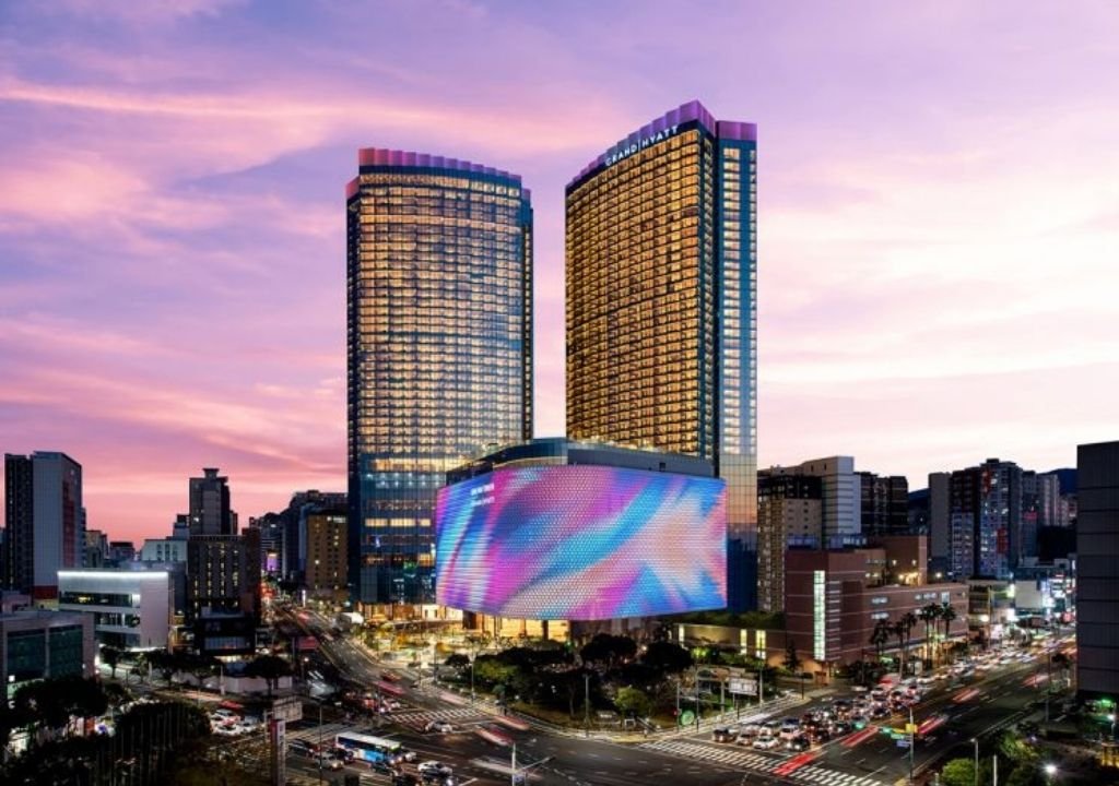 제주 드림타워 카지노 1월 매출 증가를 보여주는 제주 드림타워 복합리조트 전경