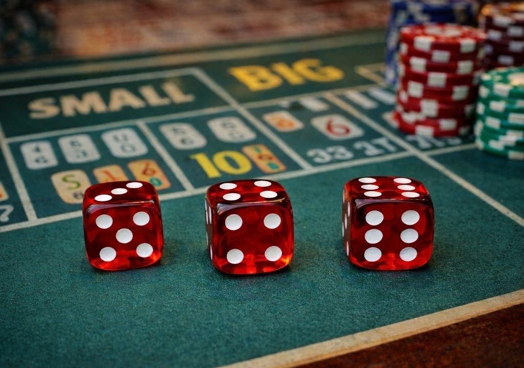 다이사이 빅 스몰 확률과 실제 승률을 설명하는 세 개의 주사위 결과